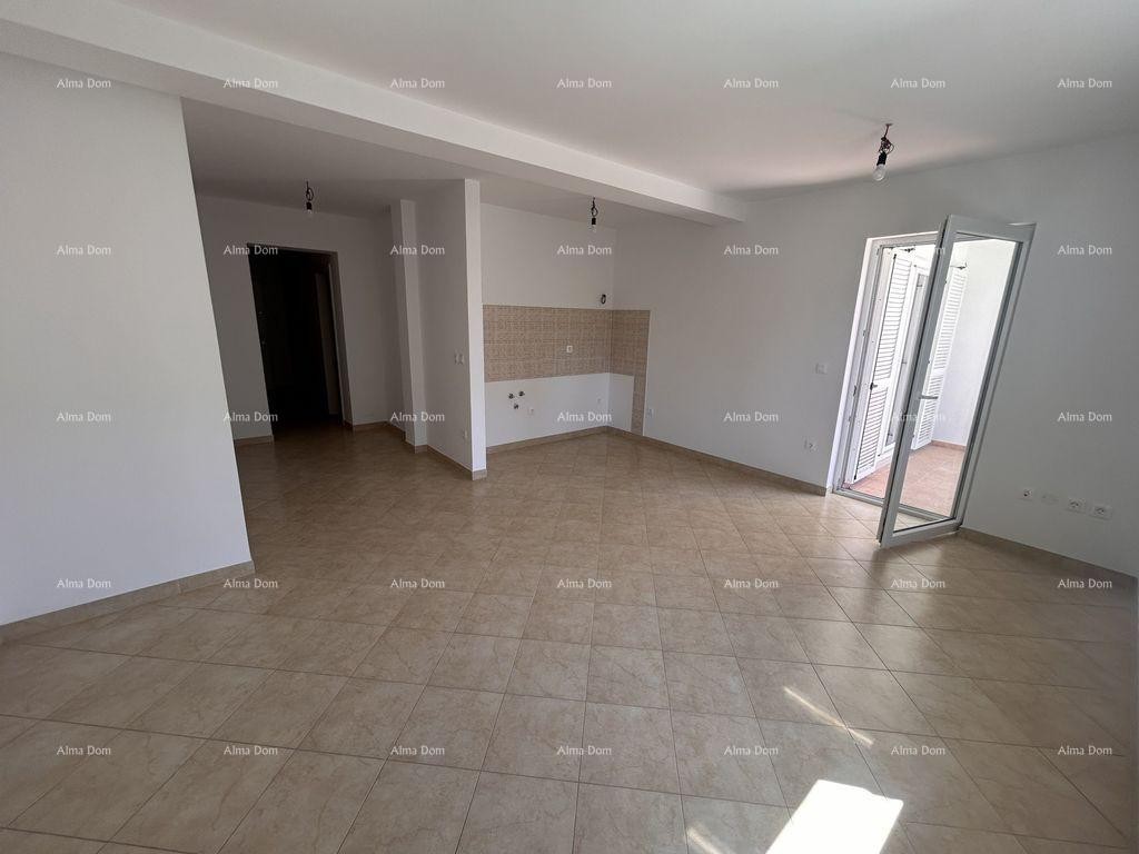 Novigrad – spacious four-bedroom apartment, 76 m², 200 m from the sea and Karpinjan beach 3