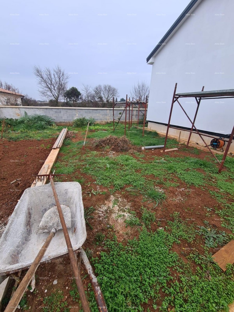 PULA! PRODAJE SE KUĆA – MIRNA LOKACIJA. 16