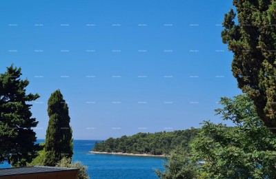 Kuća za adaptaciju sa velikom parcelom!  Rovinj Porton Biondi.