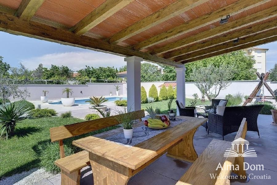 Medulin, casa indipendente con la piscina 11