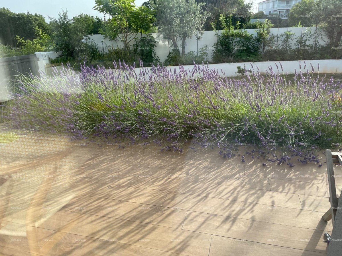 Современная вилла в Истрии с видом на море, крытой террасой и ухоженным садом – 800 м от пляжа 16