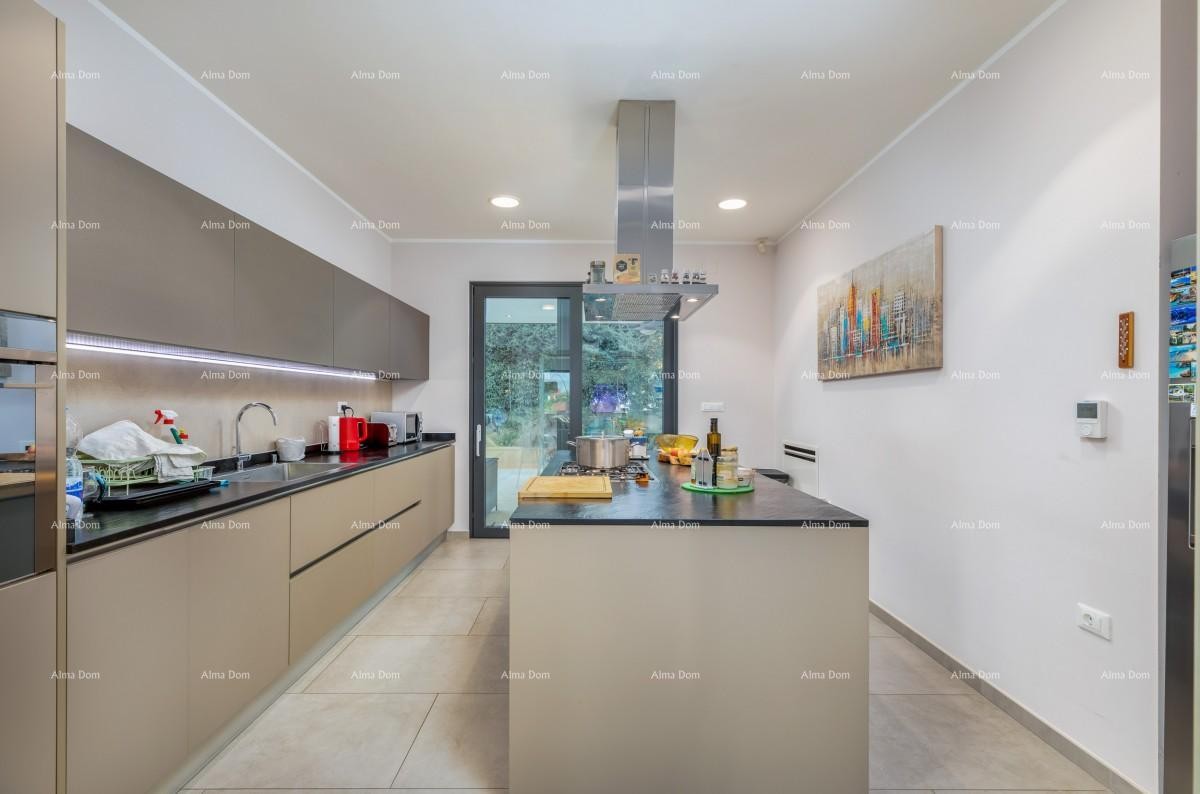 FAŽANA - Samostojeća vila premium klase, sa bazenom, liftom / 100 m od Aleje maslina. 7