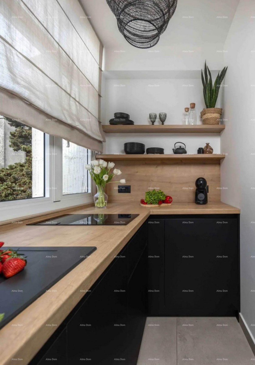 Sale - Renovated Apartment in the City Center, Pula! 4