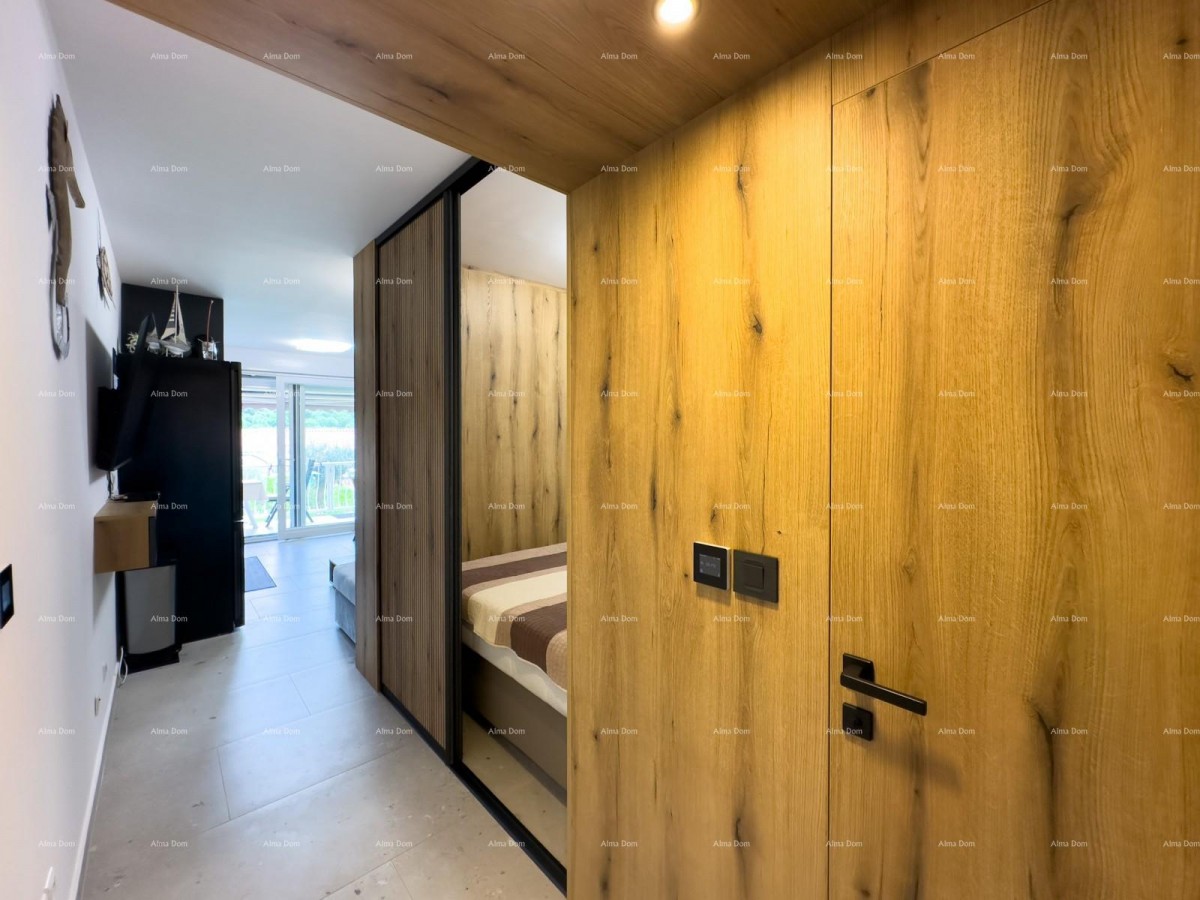 Vendiamo un appartamento completamente ristrutturato a Duga Uvala! 3